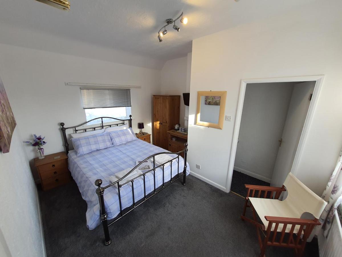 Bed and Breakfast Caxton House Скегнесс Экстерьер фото