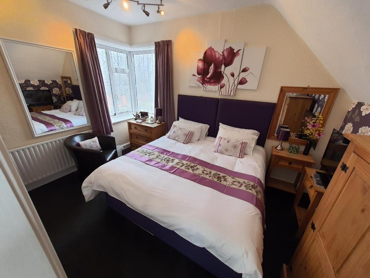 Bed and Breakfast Caxton House Скегнесс Экстерьер фото